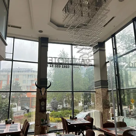 Grand Park Center 3*