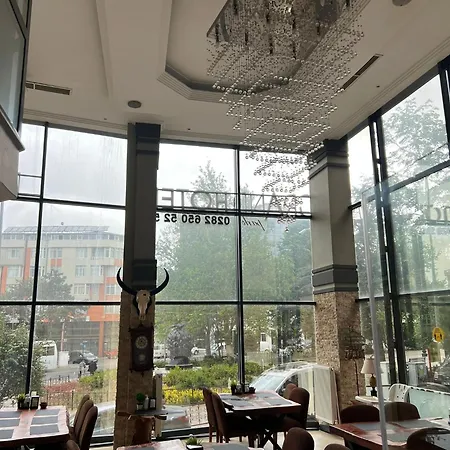 Grand Park Center 3*