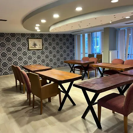 Grand Park Center 3*