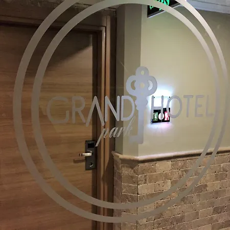 Grand Park Center 3*
