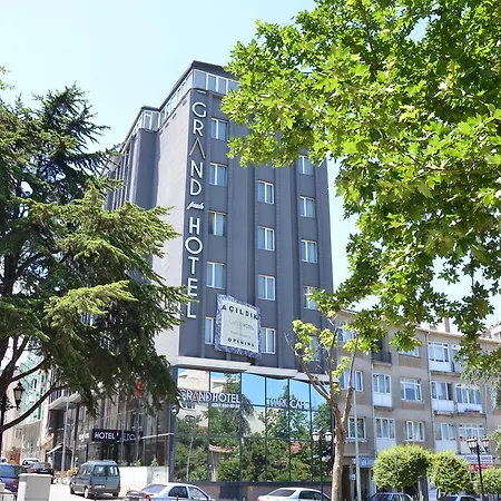 Hotel Grand Park Center 3*